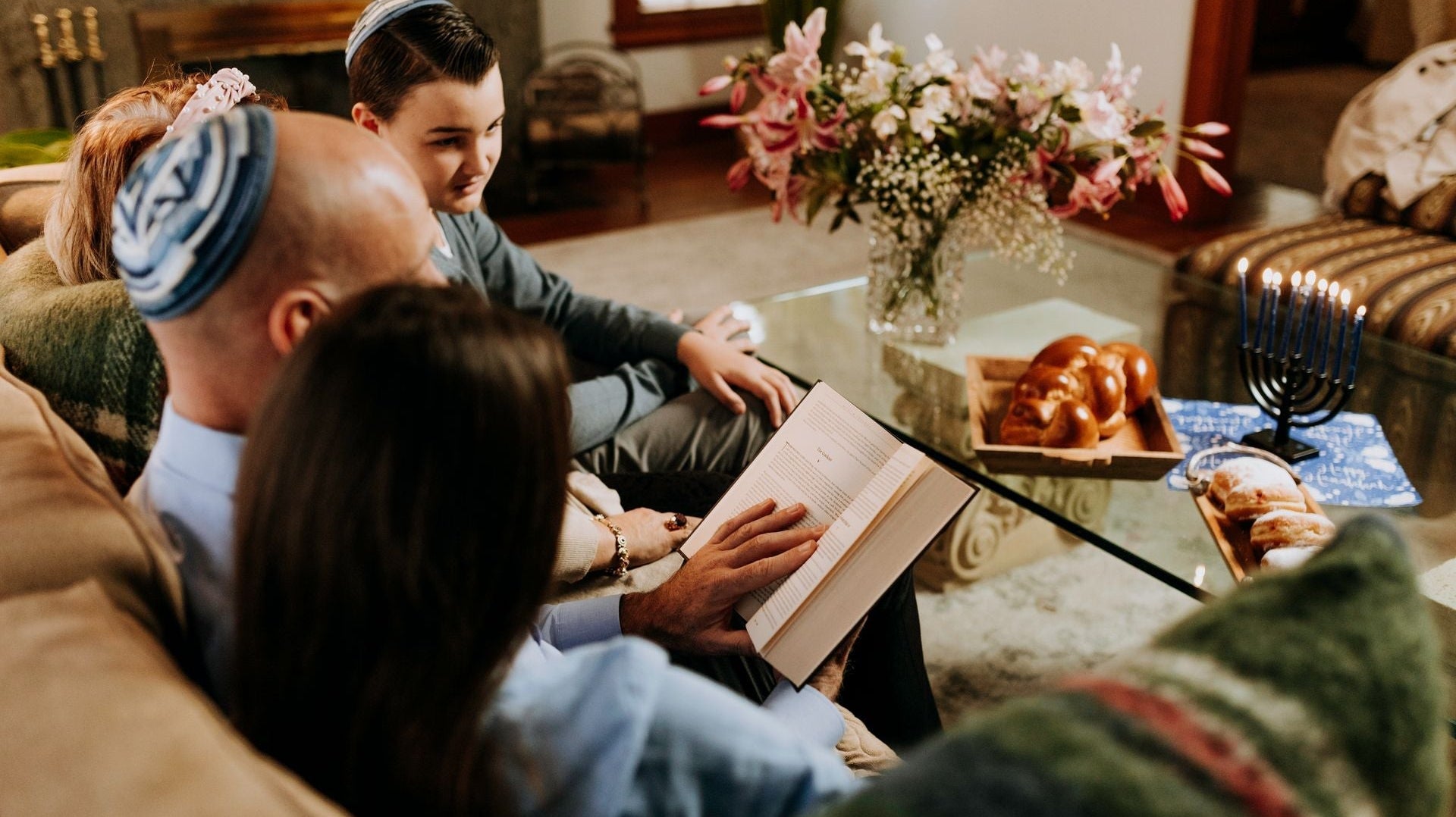 Shabbat & Mental Wellness: A Weekly Digital Detox