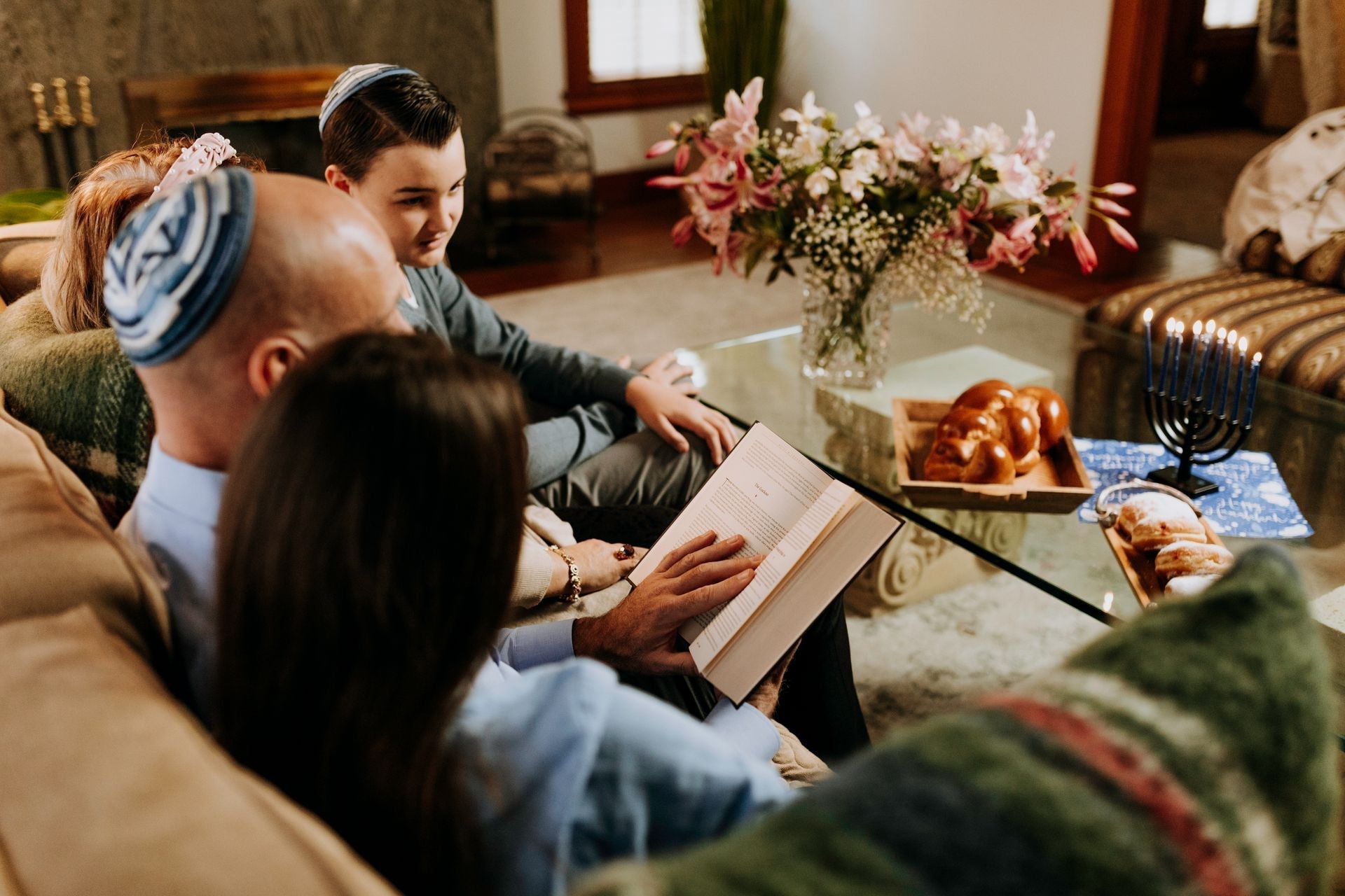 Shabbat & Mental Wellness: A Weekly Digital Detox