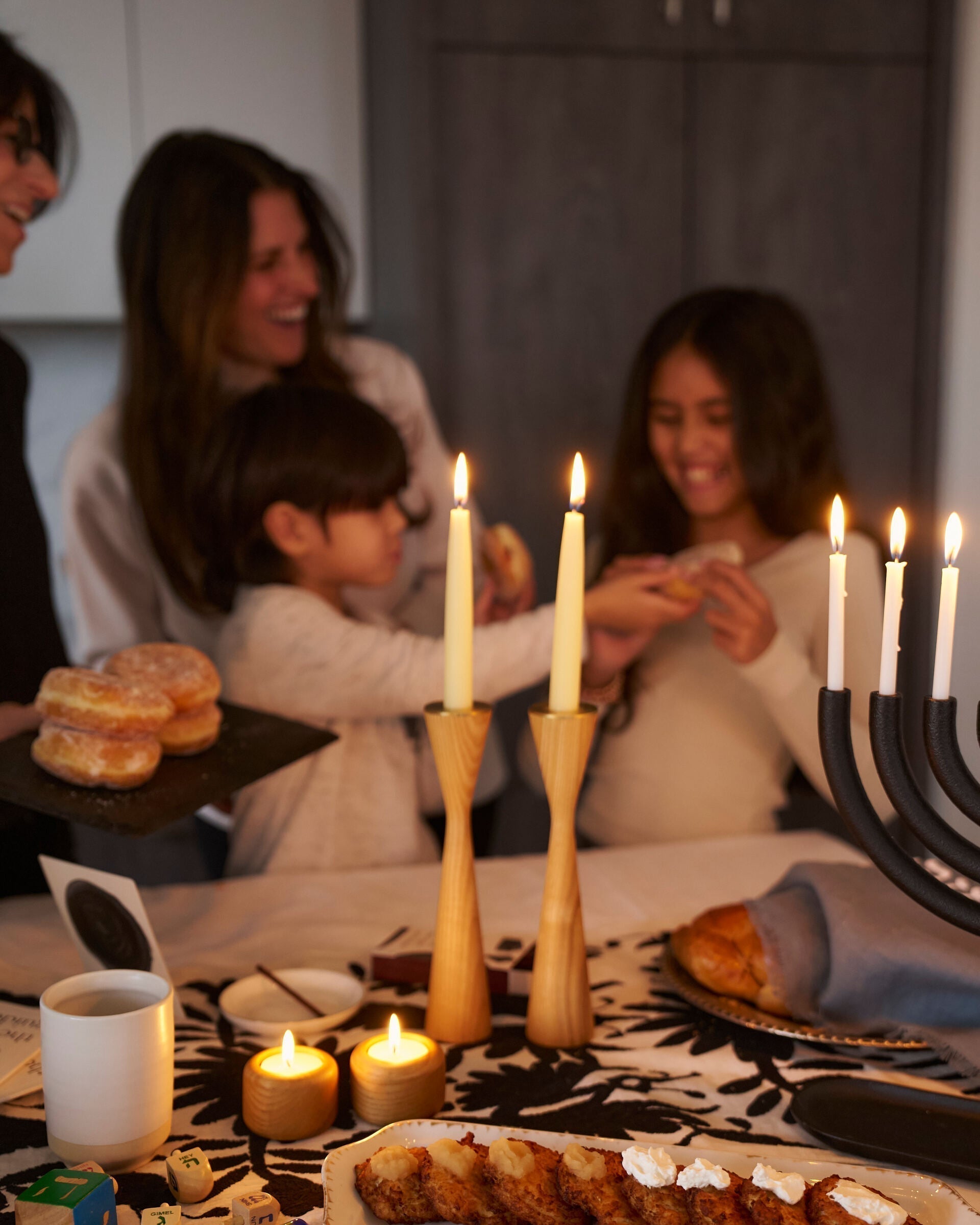 what is the hanukkah candle called