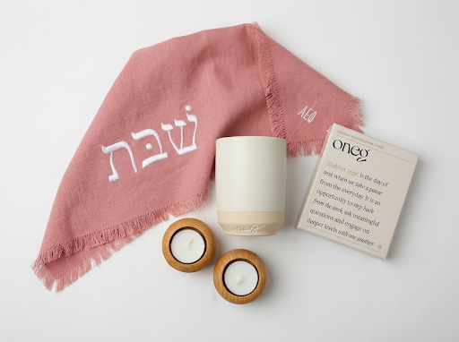 Custom Shabbat set <br>for AePhi